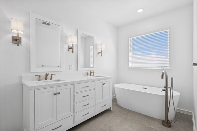 500 Cane Crossing Lake Drive, Sealy, TX 77474