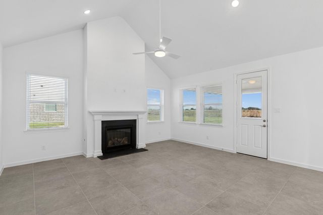 500 Cane Crossing Lake Drive, Sealy, TX 77474