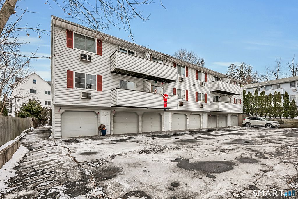 81 Chipman Street 13, Waterbury, CT 06708