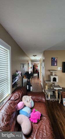 19 VIRGINIA AVE, Brunswick, MD 21716