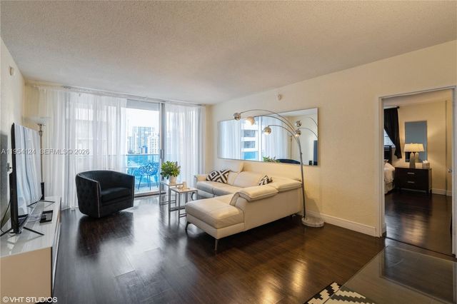 4001 S Ocean Drive 10B, Hollywood, FL 33019
