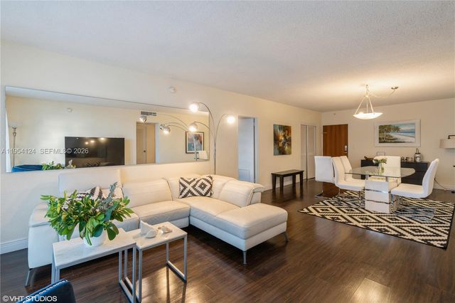 4001 S Ocean Drive 10B, Hollywood, FL 33019