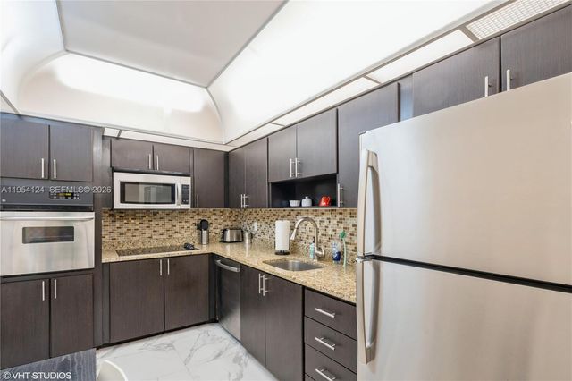 4001 S Ocean Drive 10B, Hollywood, FL 33019