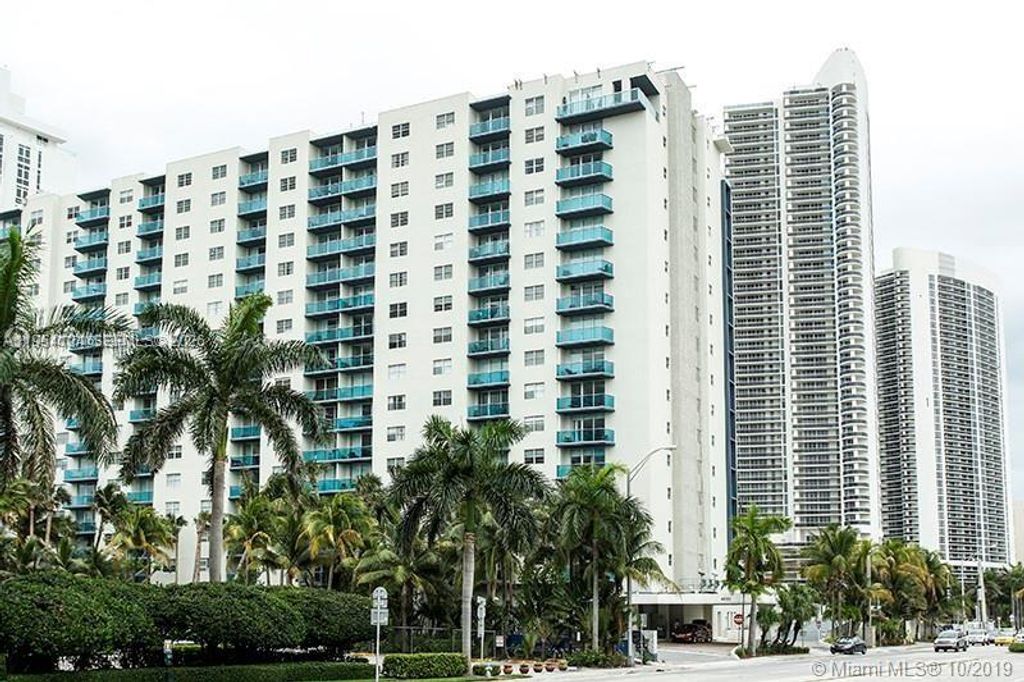 4001 S Ocean Drive 10B, Hollywood, FL 33019
