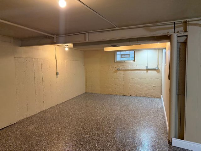 14211 S Wentworth Avenue, Riverdale, IL 60827