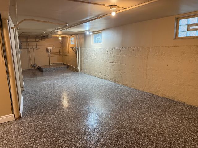 14211 S Wentworth Avenue, Riverdale, IL 60827