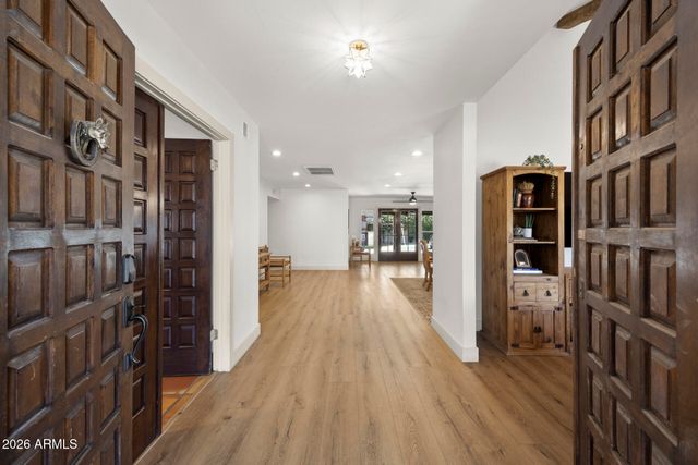 5449 E LARKSPUR Drive, Scottsdale, AZ 85254
