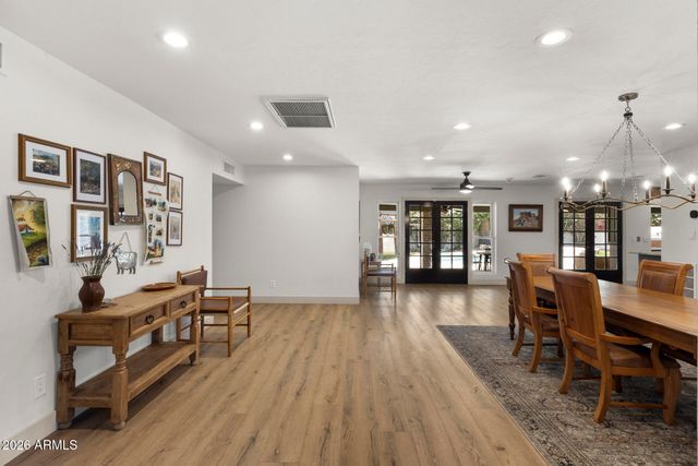 5449 E LARKSPUR Drive, Scottsdale, AZ 85254