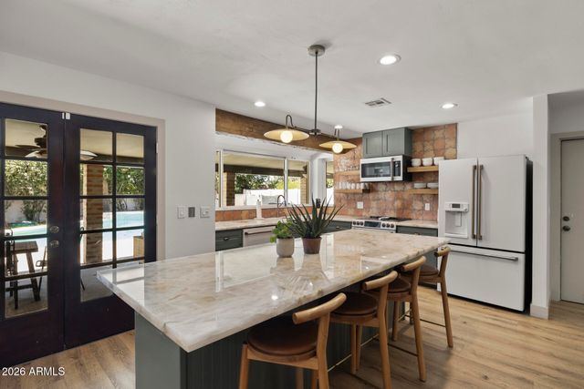 5449 E LARKSPUR Drive, Scottsdale, AZ 85254