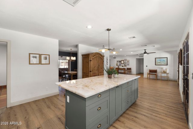 5449 E LARKSPUR Drive, Scottsdale, AZ 85254