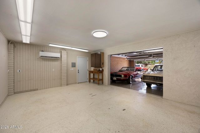 5449 E LARKSPUR Drive, Scottsdale, AZ 85254