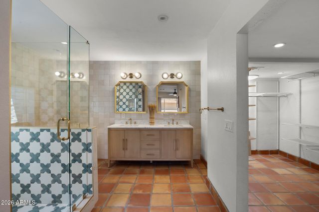 5449 E LARKSPUR Drive, Scottsdale, AZ 85254