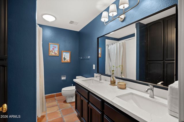 5449 E LARKSPUR Drive, Scottsdale, AZ 85254