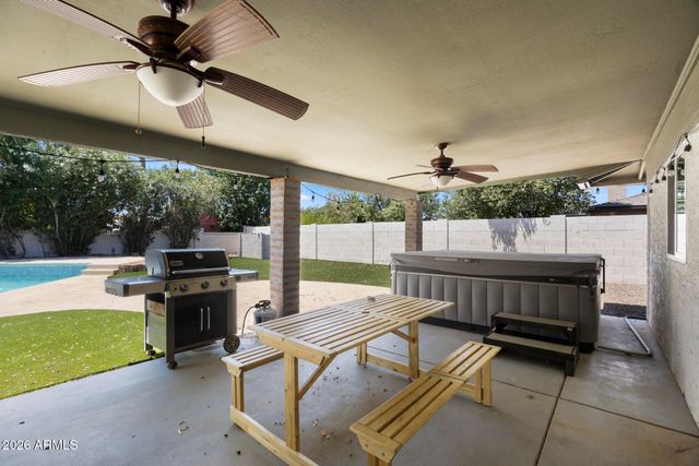 5449 E LARKSPUR Drive, Scottsdale, AZ 85254