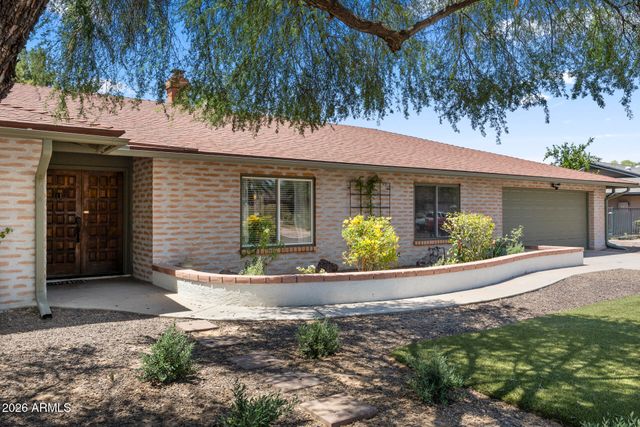 5449 E LARKSPUR Drive, Scottsdale, AZ 85254