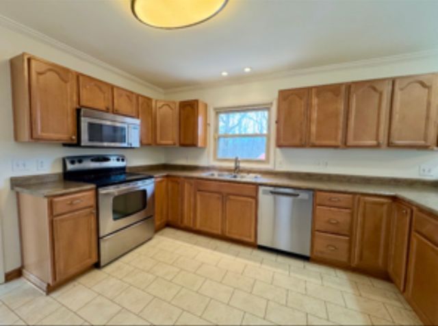 448 Powers Blvd, Waverly, TN 37185