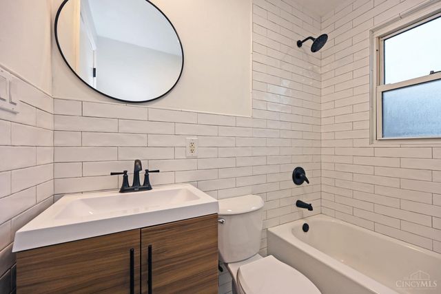 6756 Sunray Avenue, Anderson Twp, OH 45230