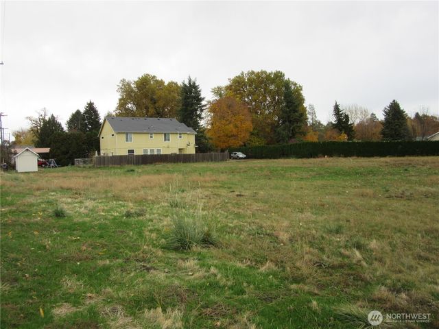 425 E Richmond Avenue, Dayton, WA 99328