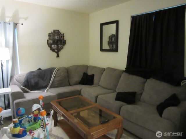 425 E Richmond Avenue, Dayton, WA 99328