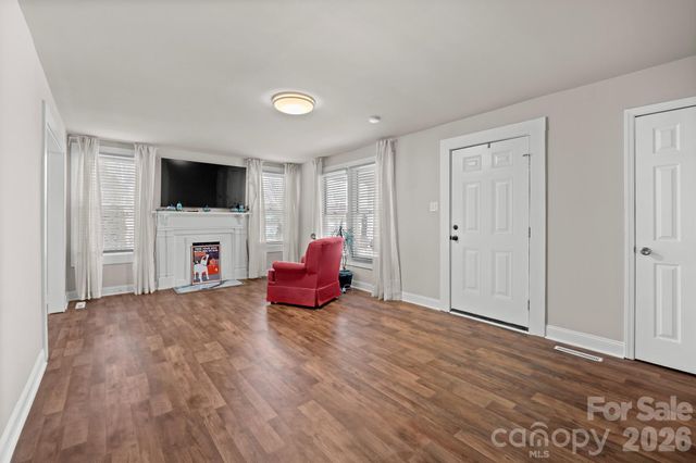 247 Cabarrus Avenue E, Concord, NC 28025