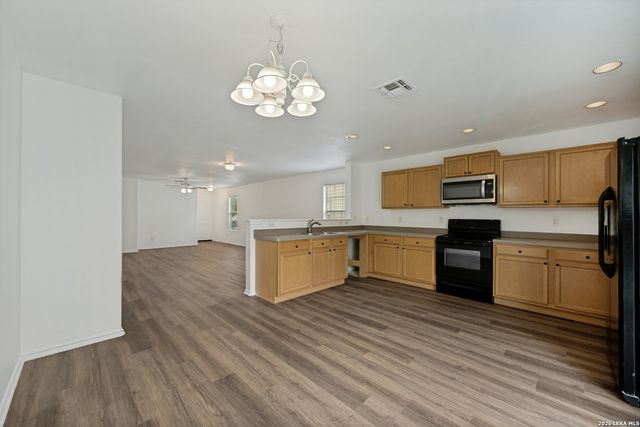 4447 Wrangler Run, San Antonio, TX 78223