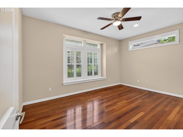 360 N STONEGATE Dr, Washougal, WA 98671