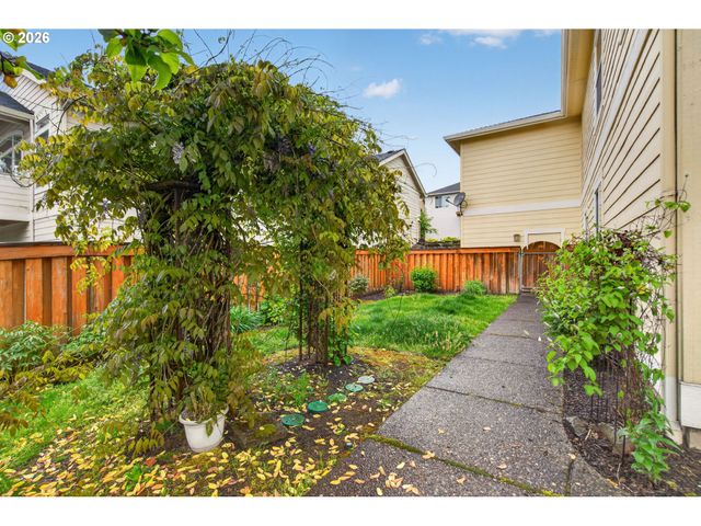 360 N STONEGATE Dr, Washougal, WA 98671