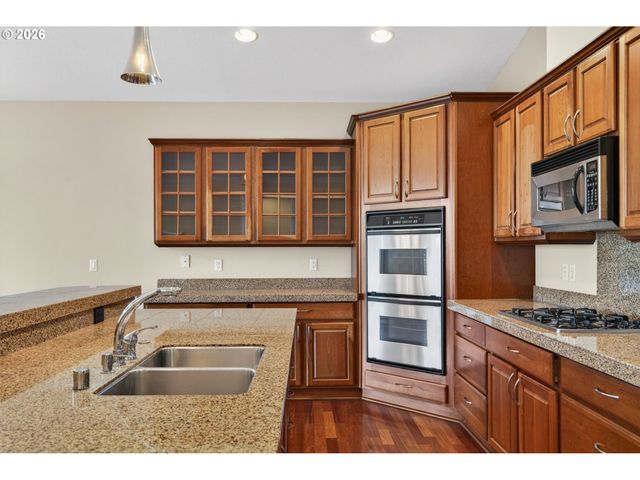 360 N STONEGATE Dr, Washougal, WA 98671