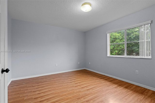 865 SW 6th Ct, Florida City, FL 33034