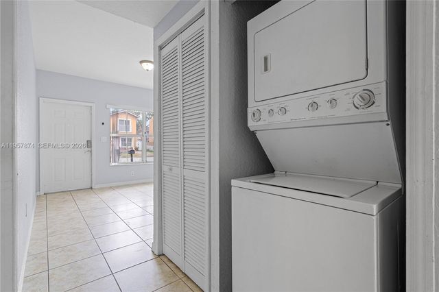 865 SW 6th Ct, Florida City, FL 33034