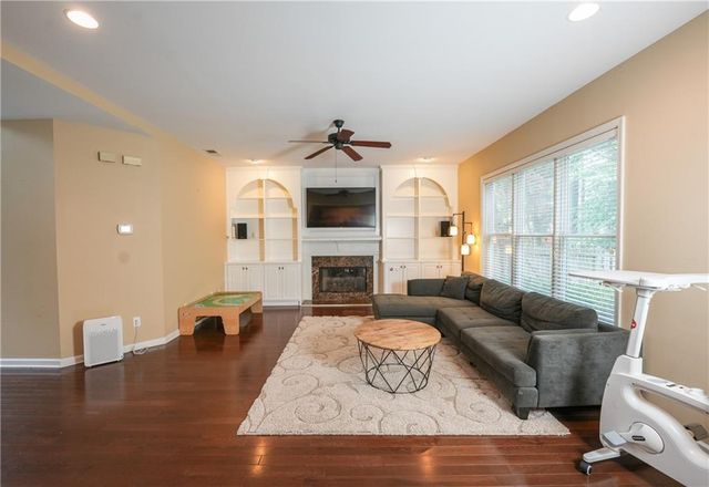 350 Scarborough Way, Johns Creek, GA 30022