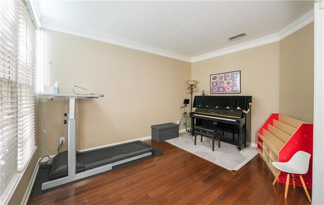350 Scarborough Way, Johns Creek, GA 30022