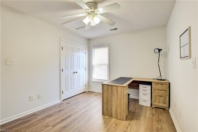 433 Broad Bend CIR, Chesapeake, VA 23320