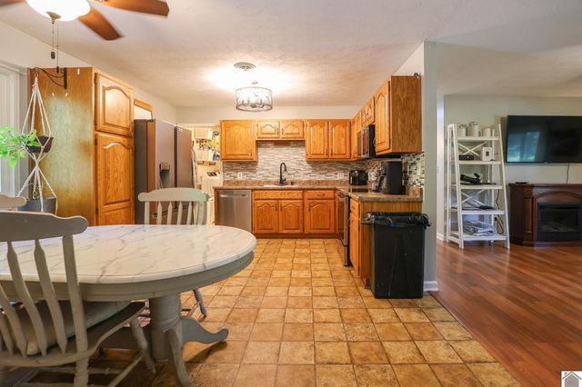 6765 Ivo Wurth Rd, Paducah, KY 42001