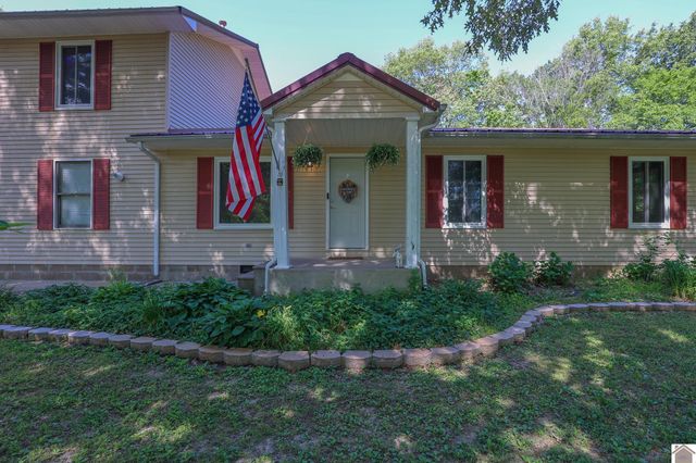 6765 Ivo Wurth Rd, Paducah, KY 42001