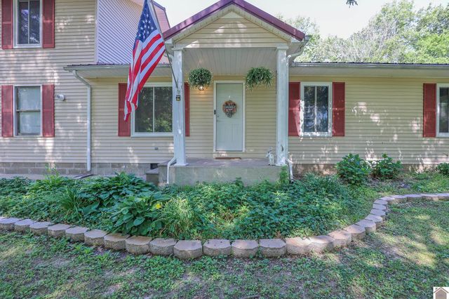6765 Ivo Wurth Rd, Paducah, KY 42001