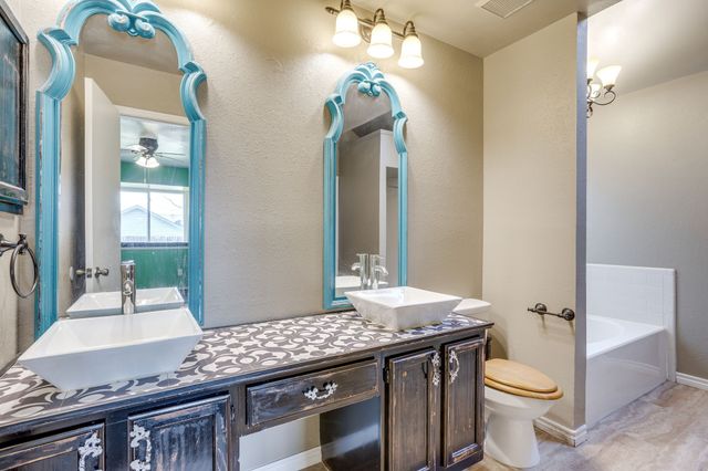 5628 Shady Springs Trail, Fort Worth, TX 76179