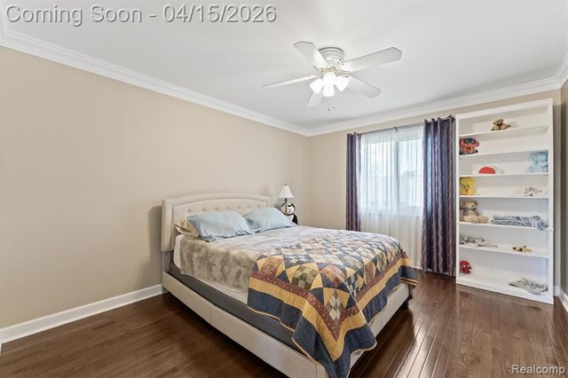 7715 Cherrywood Drive, Westland, MI 48185