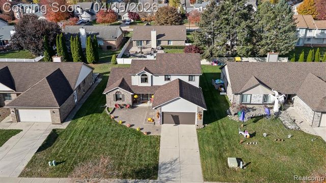 7715 Cherrywood Drive, Westland, MI 48185