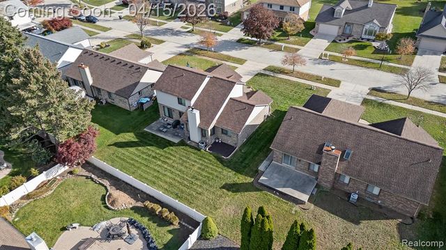 7715 Cherrywood Drive, Westland, MI 48185