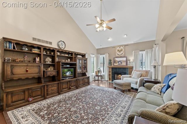 7715 Cherrywood Drive, Westland, MI 48185