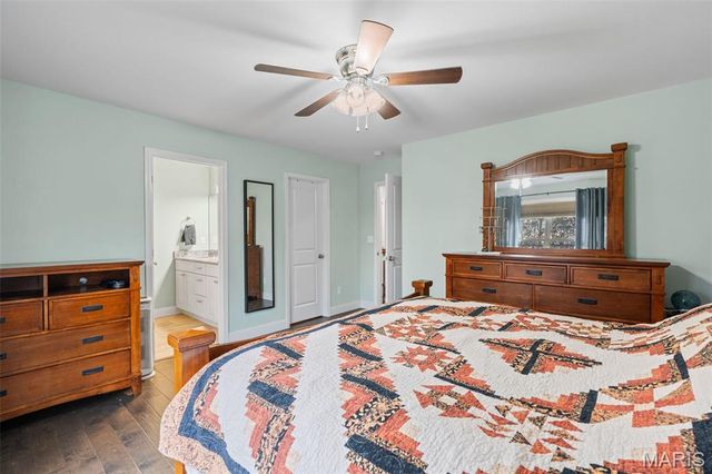 518 Crestfall Drive, Washington, MO 63090