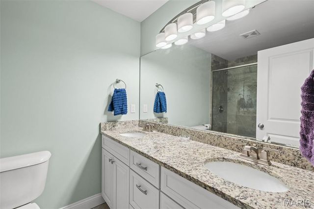 518 Crestfall Drive, Washington, MO 63090