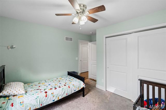 518 Crestfall Drive, Washington, MO 63090