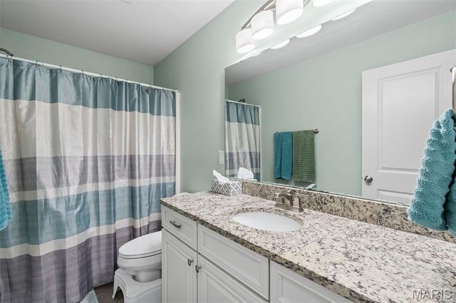 518 Crestfall Drive, Washington, MO 63090