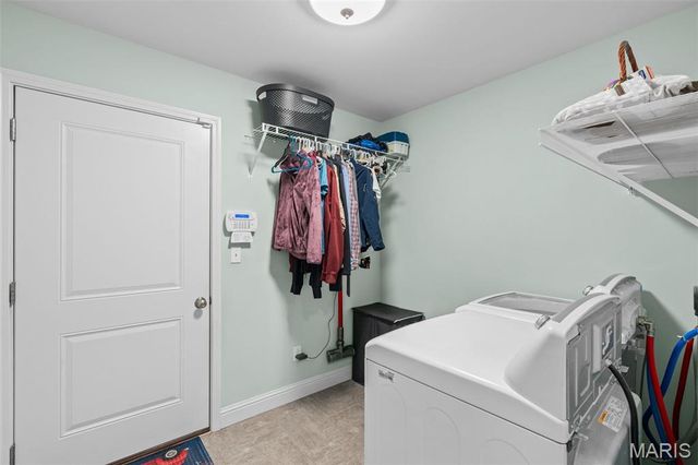 518 Crestfall Drive, Washington, MO 63090