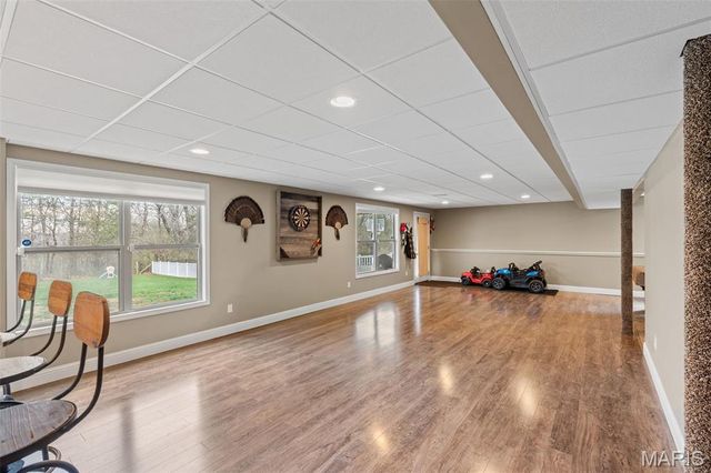 518 Crestfall Drive, Washington, MO 63090