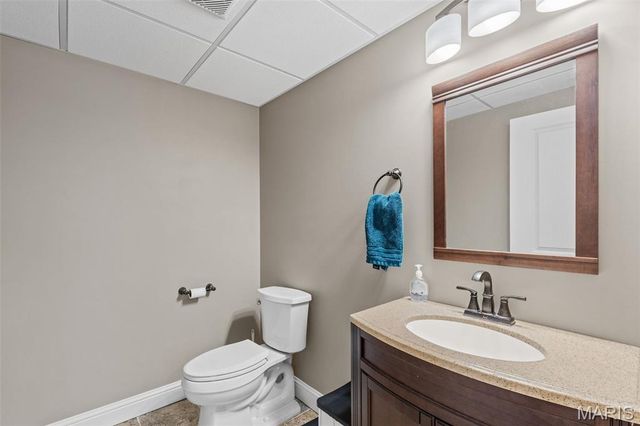 518 Crestfall Drive, Washington, MO 63090