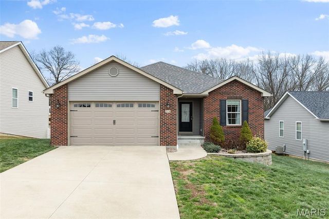 518 Crestfall Drive, Washington, MO 63090