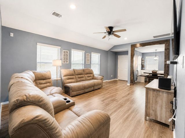 1310 Vincente Court, Conroe, TX 77301